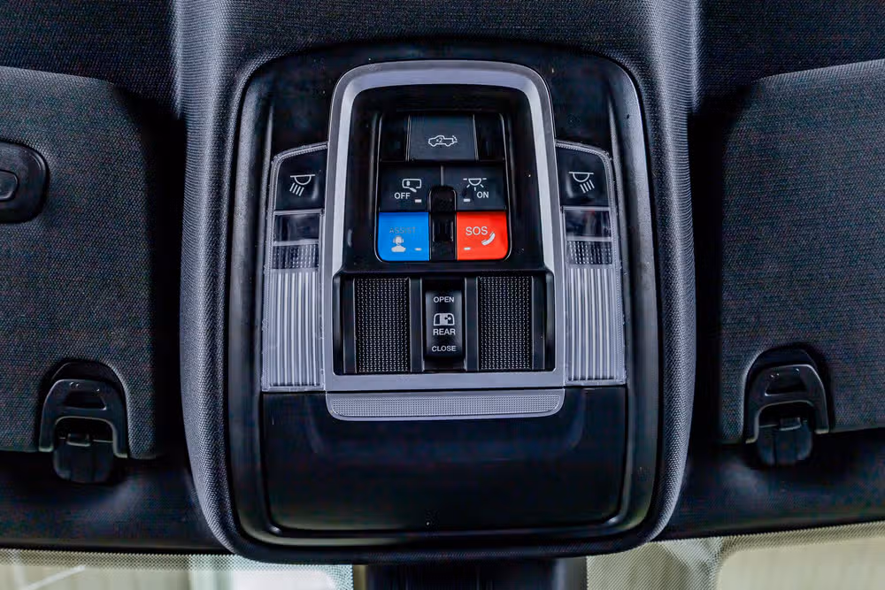 2025 Ram 1500 Laramie Crew Cab Image 30