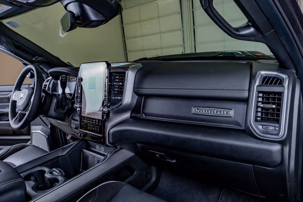 2026 Ram 3500 Laramie Crew Cab Image 18
