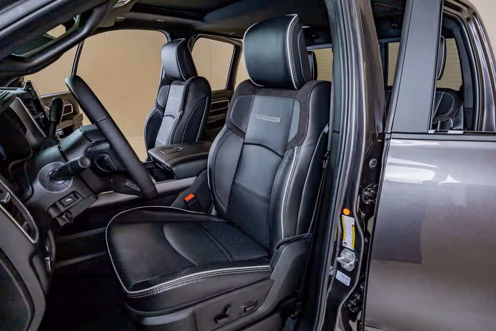 2026 Ram 3500 Laramie Crew Cab Image 31