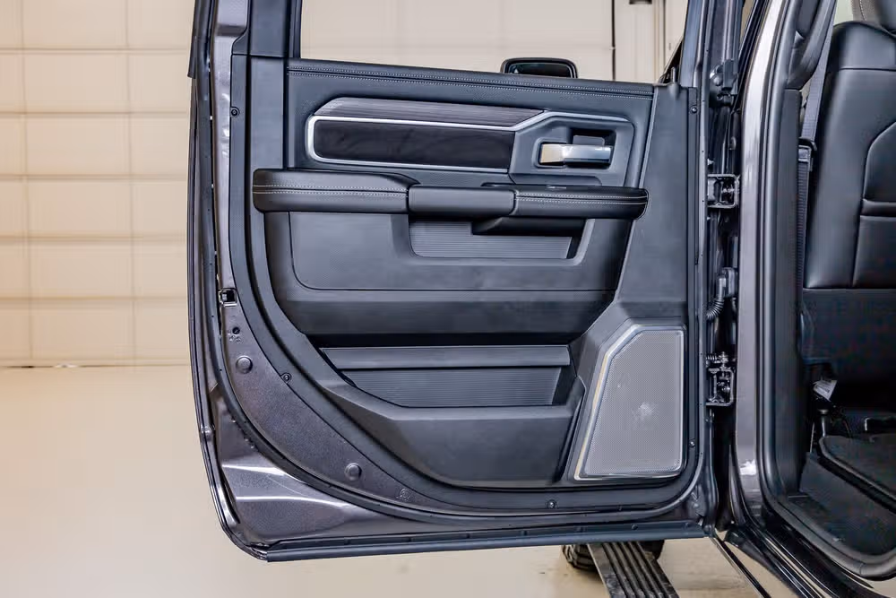 2026 Ram 3500 Laramie Crew Cab Image 39