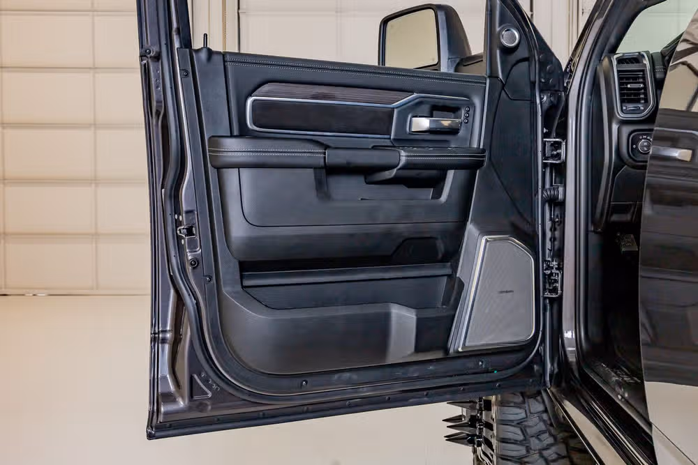 2026 Ram 3500 Laramie Crew Cab Image 37