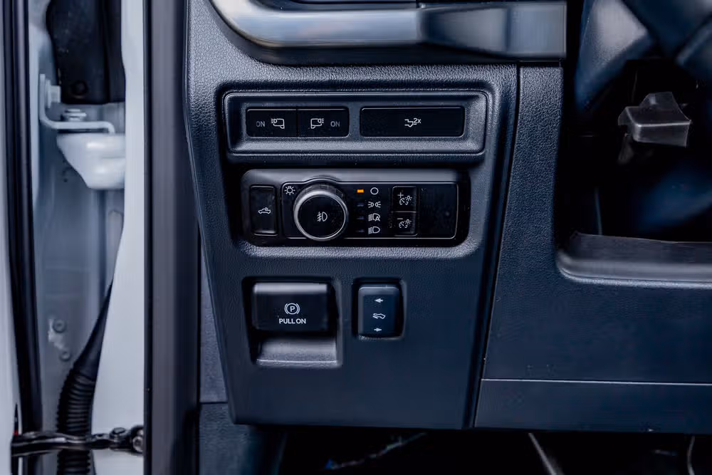2023 Ford F-150 Lariat SuperCrew Image 21