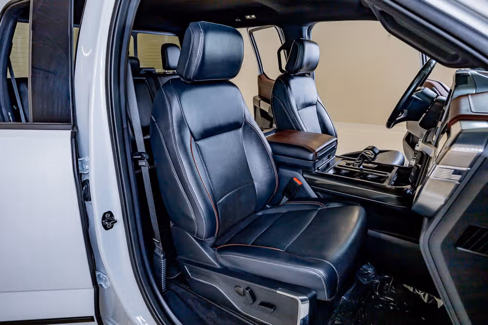 2023 Ford F-150 Lariat SuperCrew Image 31