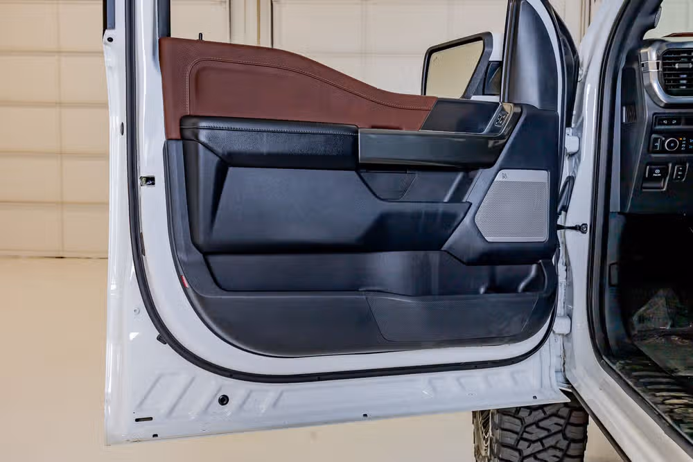 2023 Ford F-150 Lariat SuperCrew Image 36