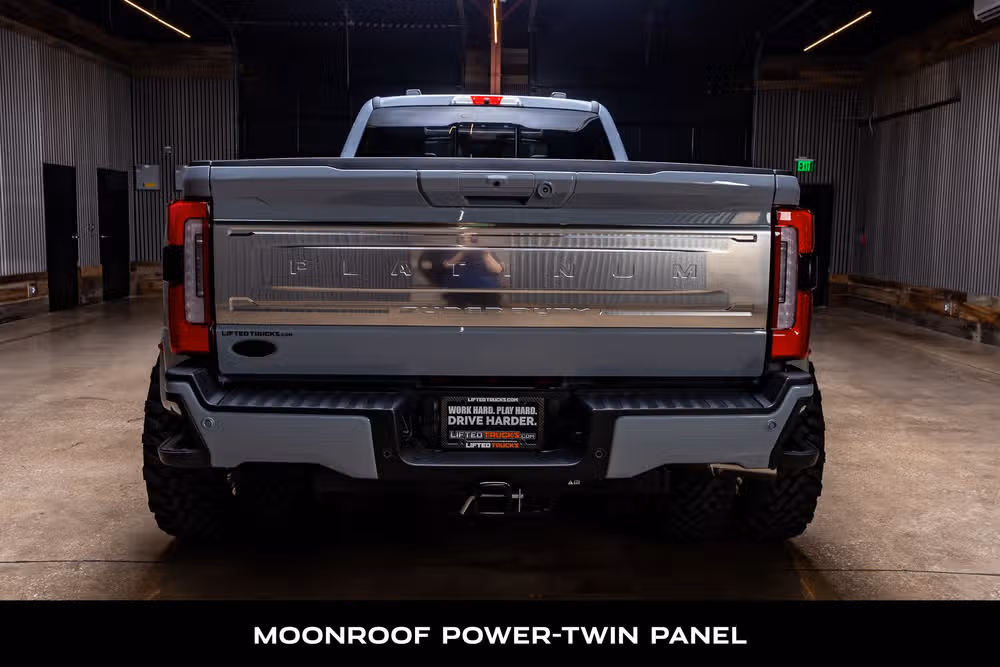 2026 Ford F-450 Super Duty Platinum Crew Cab Image 8