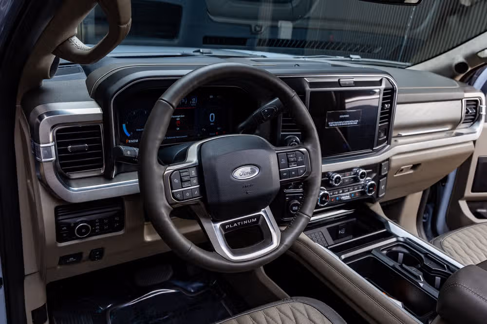 2026 Ford F-450 Super Duty Platinum Crew Cab Image 17
