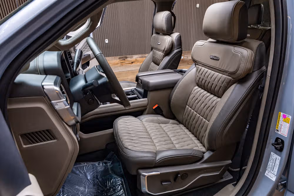 2026 Ford F-450 Super Duty Platinum Crew Cab Image 30