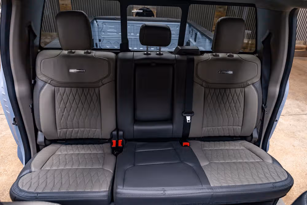 2026 Ford F-450 Super Duty Platinum Crew Cab Image 35