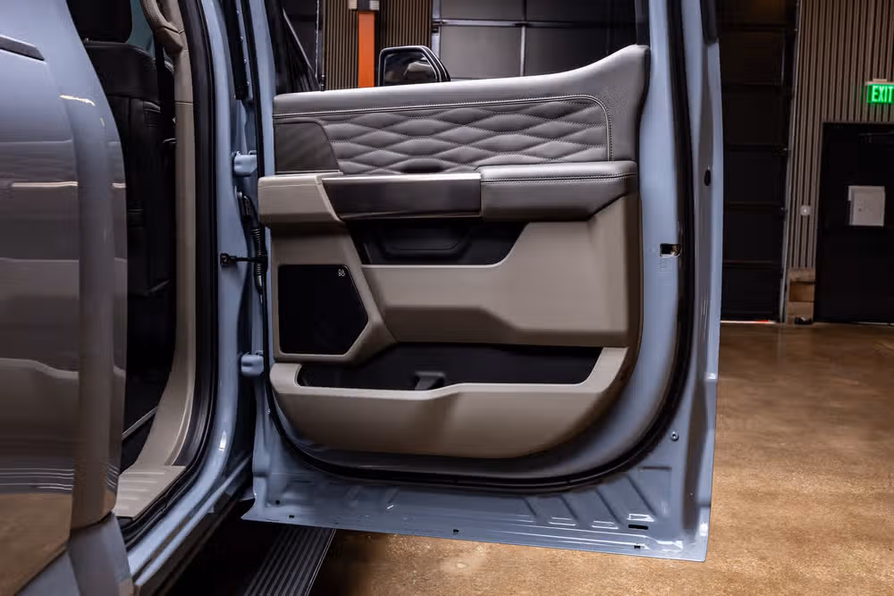 2026 Ford F-450 Super Duty Platinum Crew Cab Image 39
