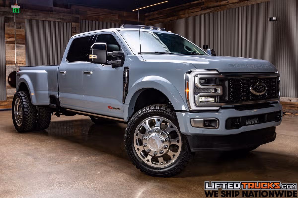 2026 Ford F-450 Super Duty Platinum Crew Cab