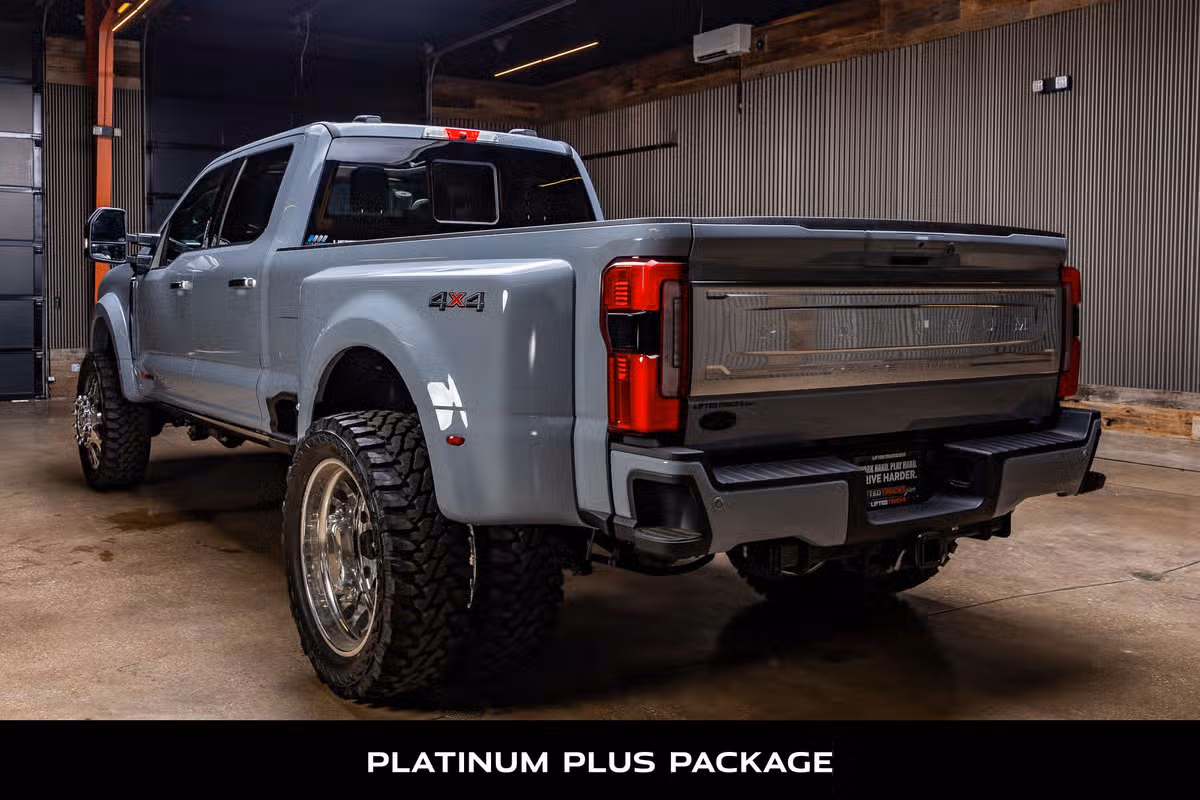 2026 Ford F-450 Super Duty Platinum Crew Cab