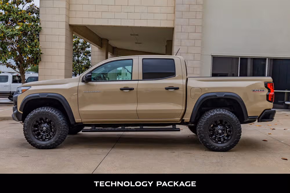 2023 Chevrolet Colorado Trail Boss Crew Cab Image 6