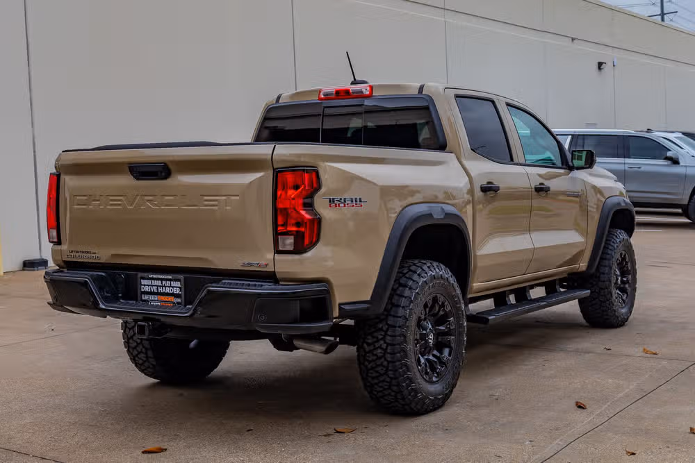 2023 Chevrolet Colorado Trail Boss Crew Cab Image 10