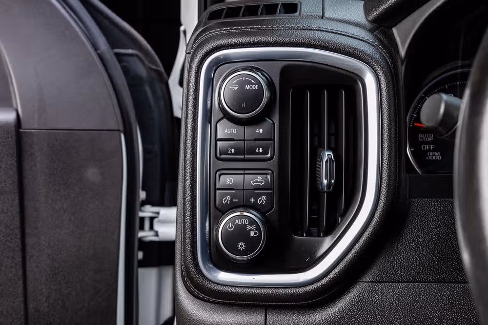 2021 Chevrolet Silverado 1500 RST Crew Cab Image 18