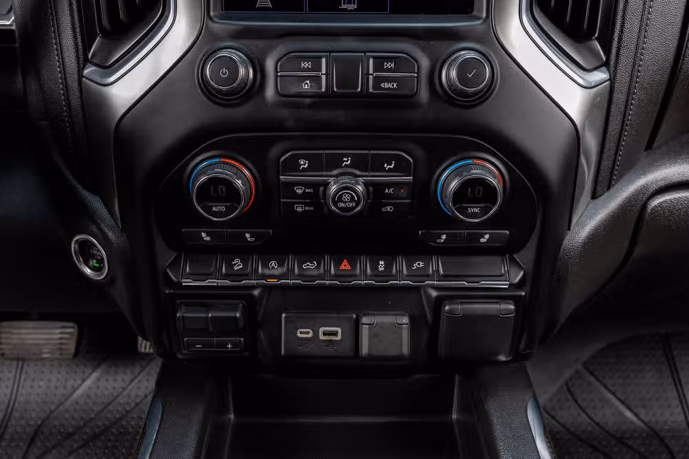 2021 Chevrolet Silverado 1500 RST Crew Cab Image 23