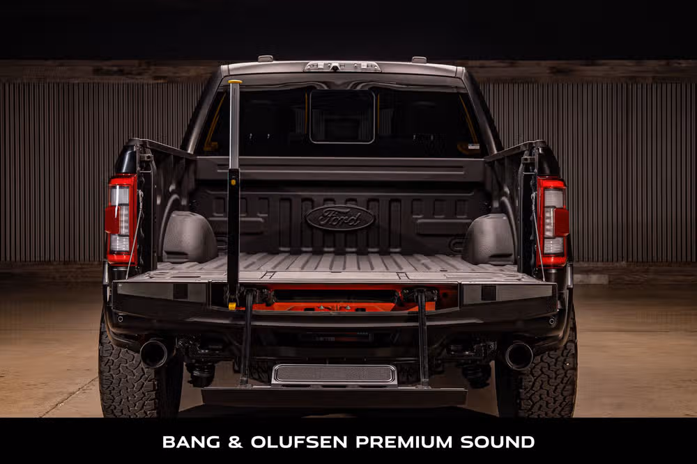 2023 Ford F-150 Raptor R SuperCrew Image 8