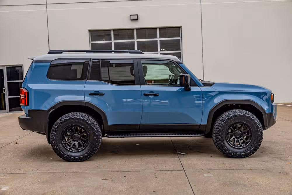 2025 Toyota Land Cruiser Base Image 11