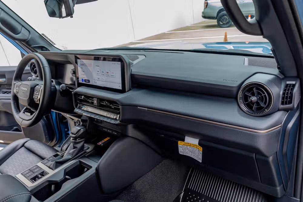 2025 Toyota Land Cruiser Base Image 18