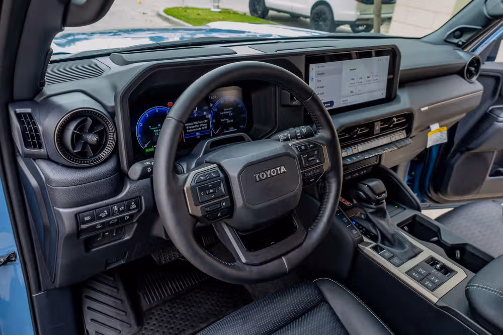 2025 Toyota Land Cruiser Base Image 17