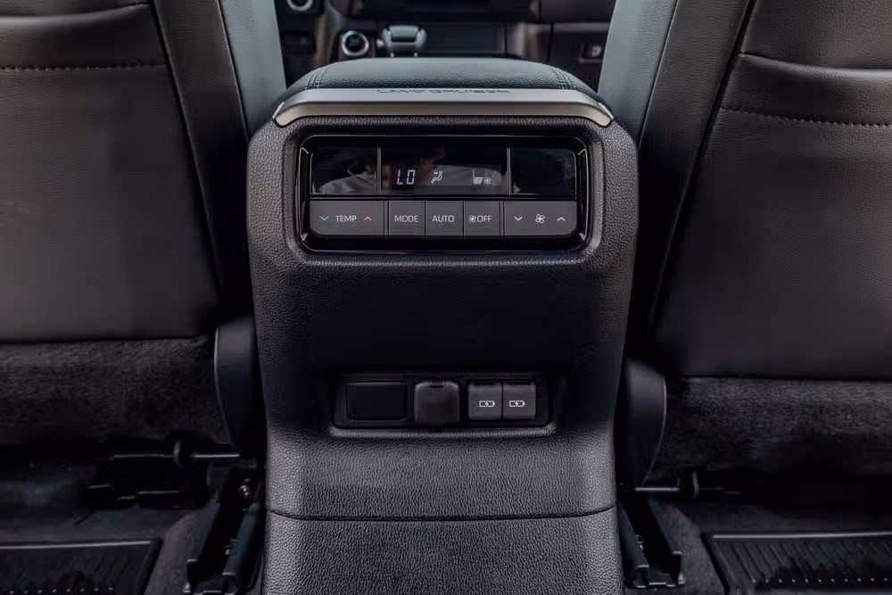 2025 Toyota Land Cruiser Base Image 34