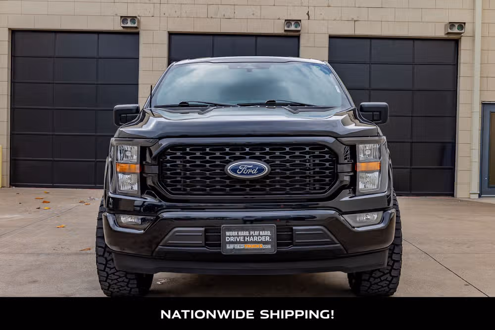 2023 Ford F-150 XL SuperCrew Image 4
