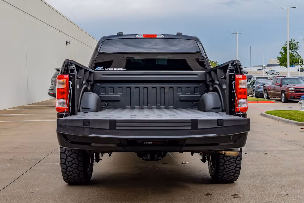 2023 Ford F-150 XL SuperCrew Image 9