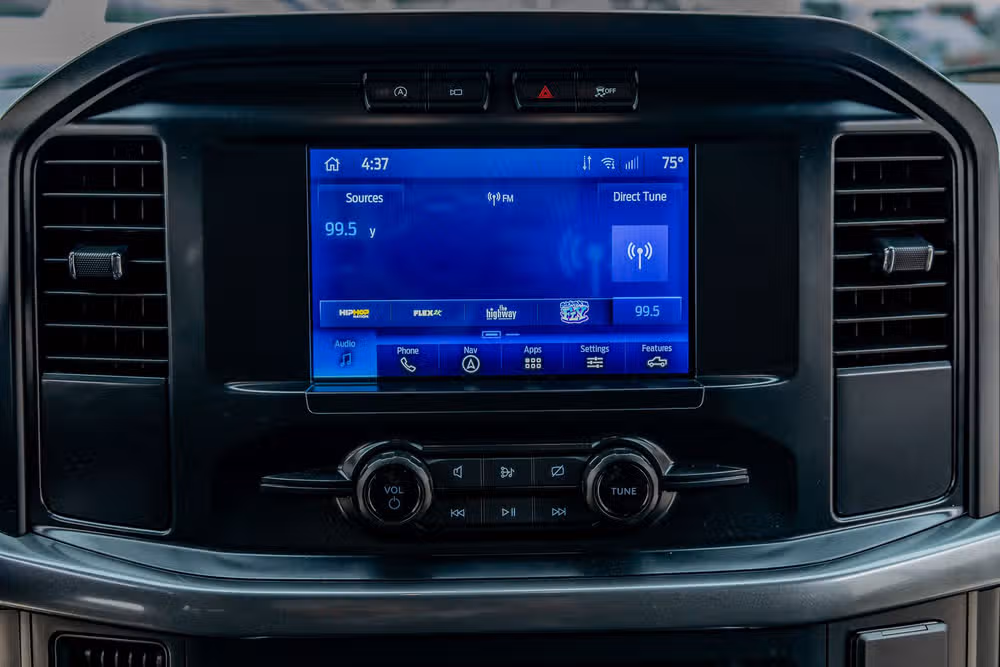 2023 Ford F-150 XL SuperCrew Image 24