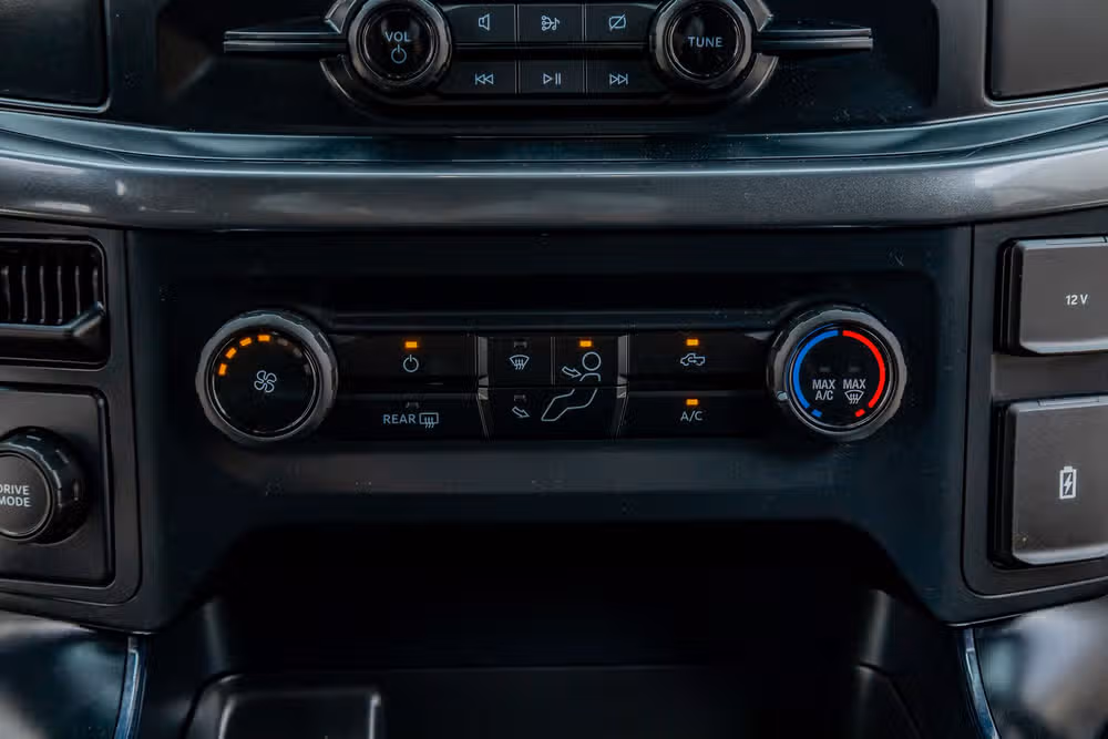 2023 Ford F-150 XL SuperCrew Image 26