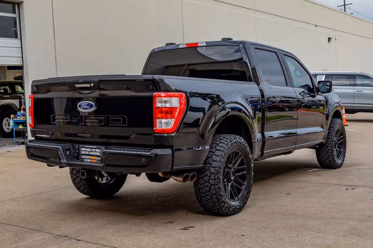 2023 Ford F-150 XL SuperCrew