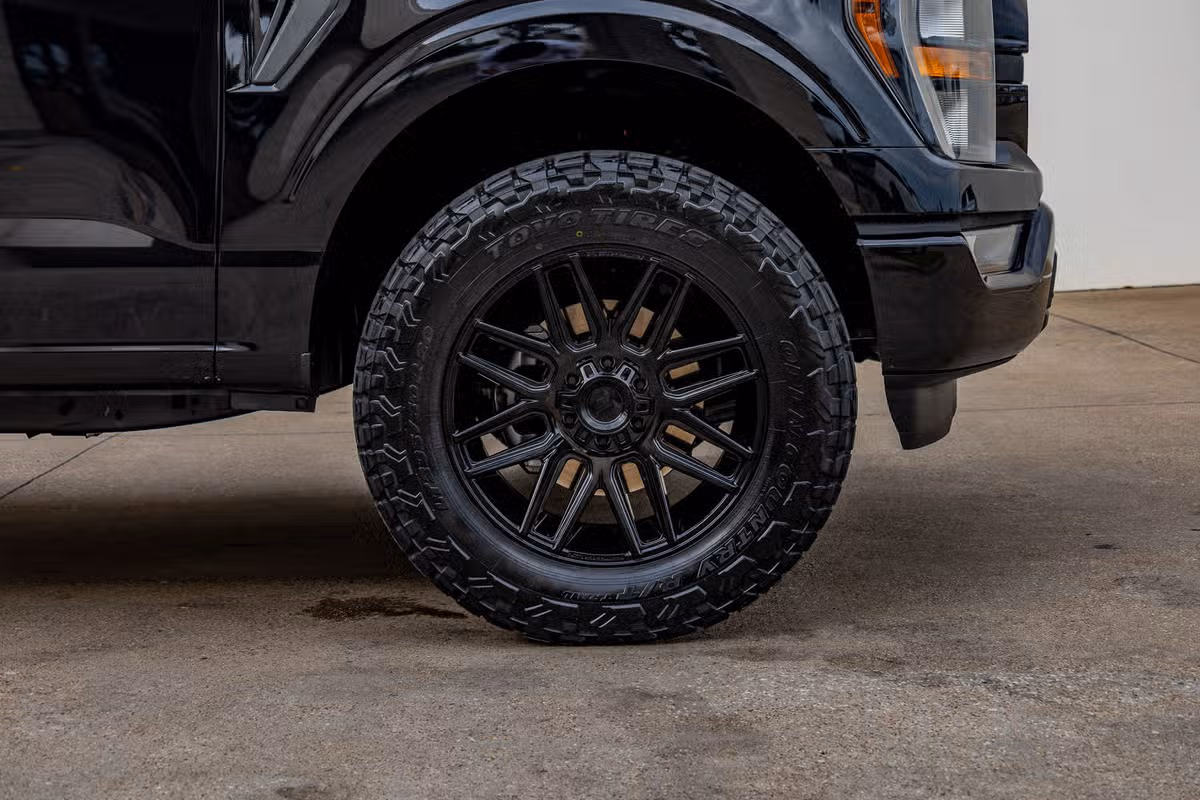 2023 Ford F-150 XL SuperCrew