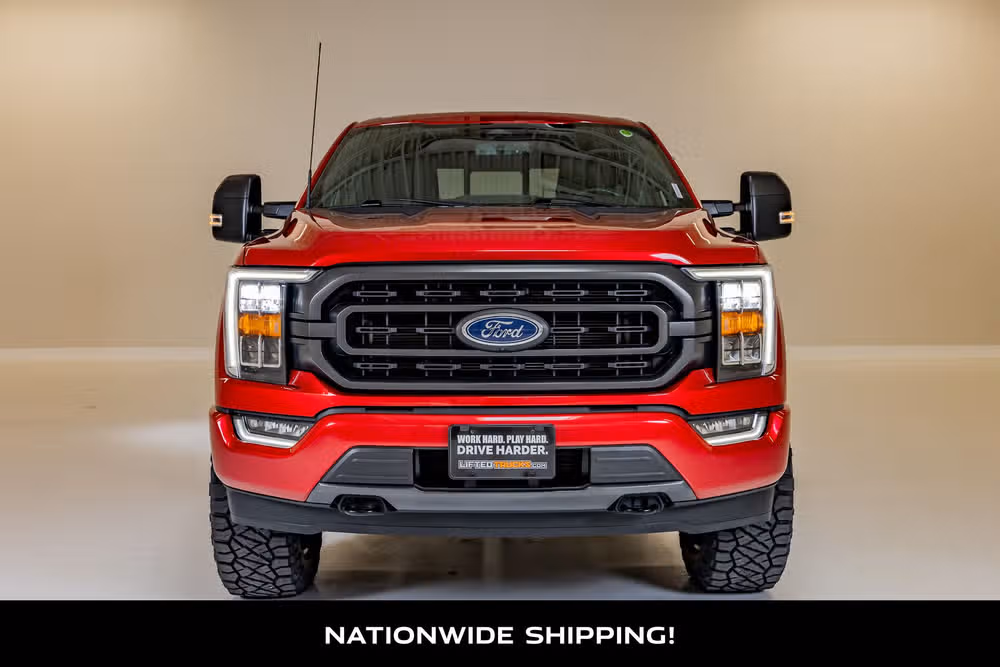 2022 Ford F-150 XLT SuperCrew Image 4