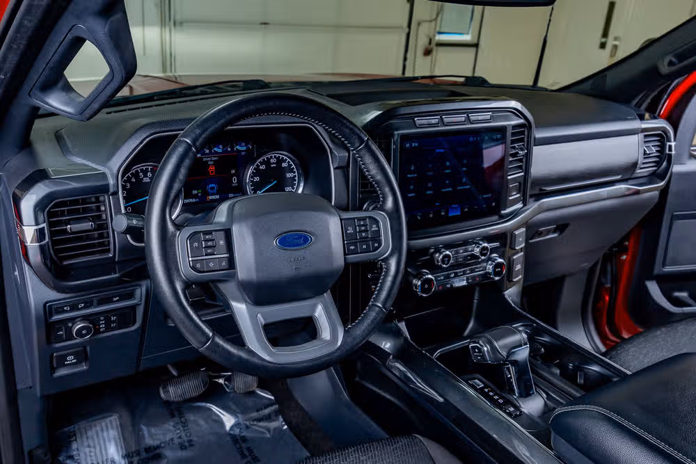 2022 Ford F-150 XLT SuperCrew Image 17