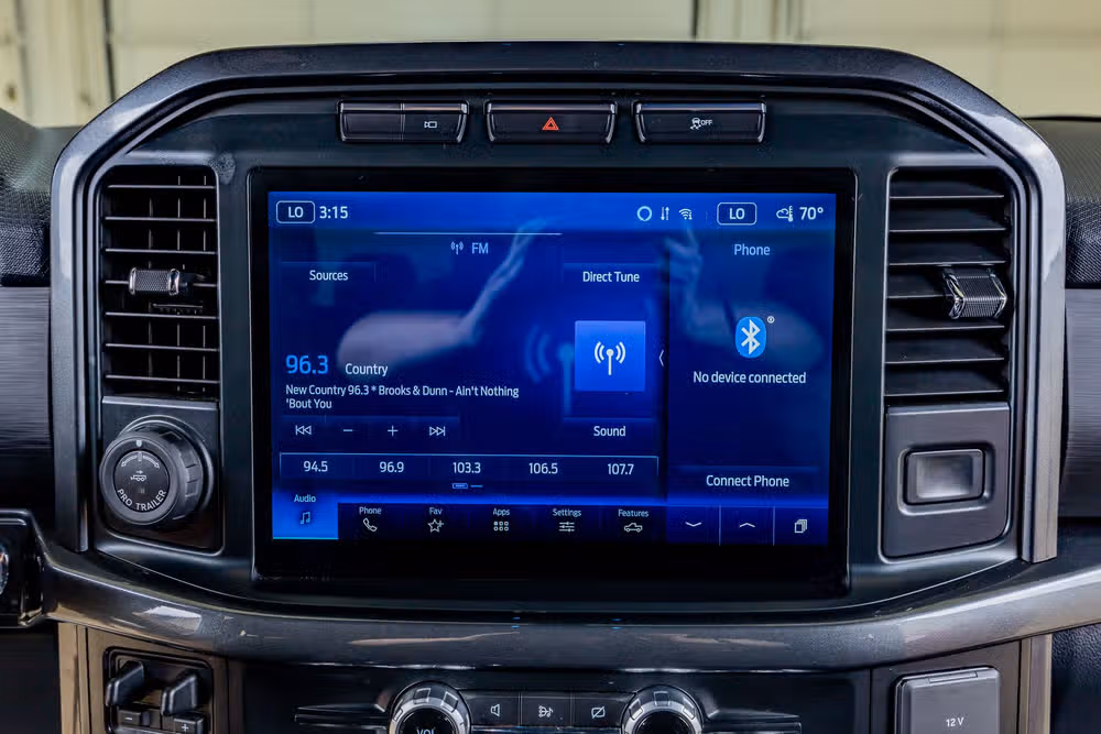 2022 Ford F-150 XLT SuperCrew Image 25