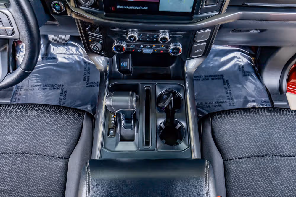 2022 Ford F-150 XLT SuperCrew Image 28