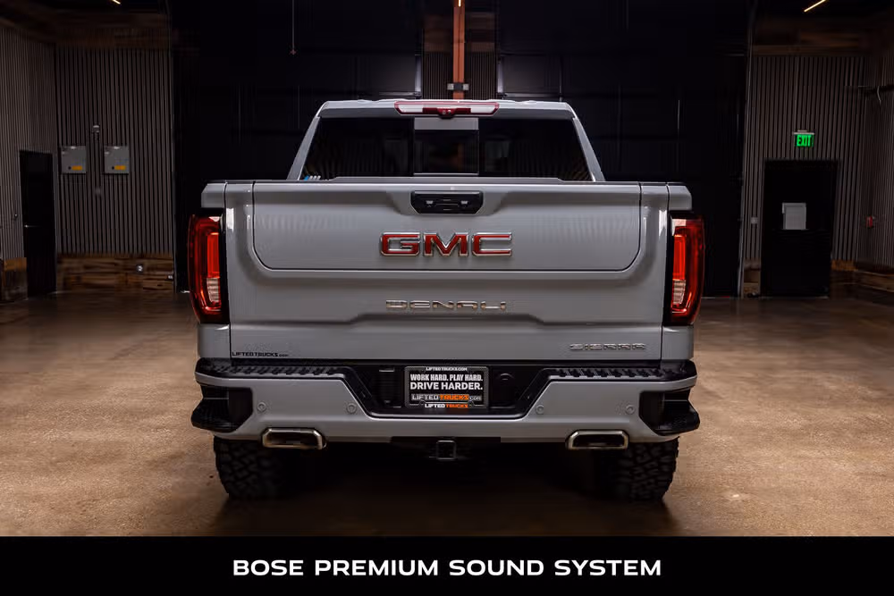 2025 GMC Sierra 1500 Denali Crew Cab Image 8