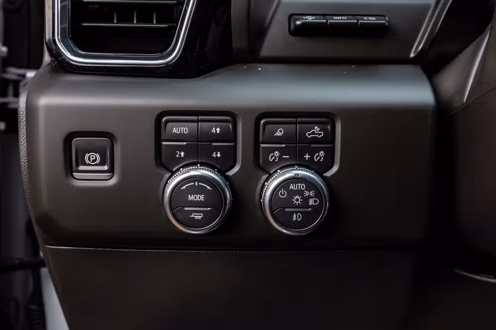 2025 GMC Sierra 1500 Denali Crew Cab Image 22