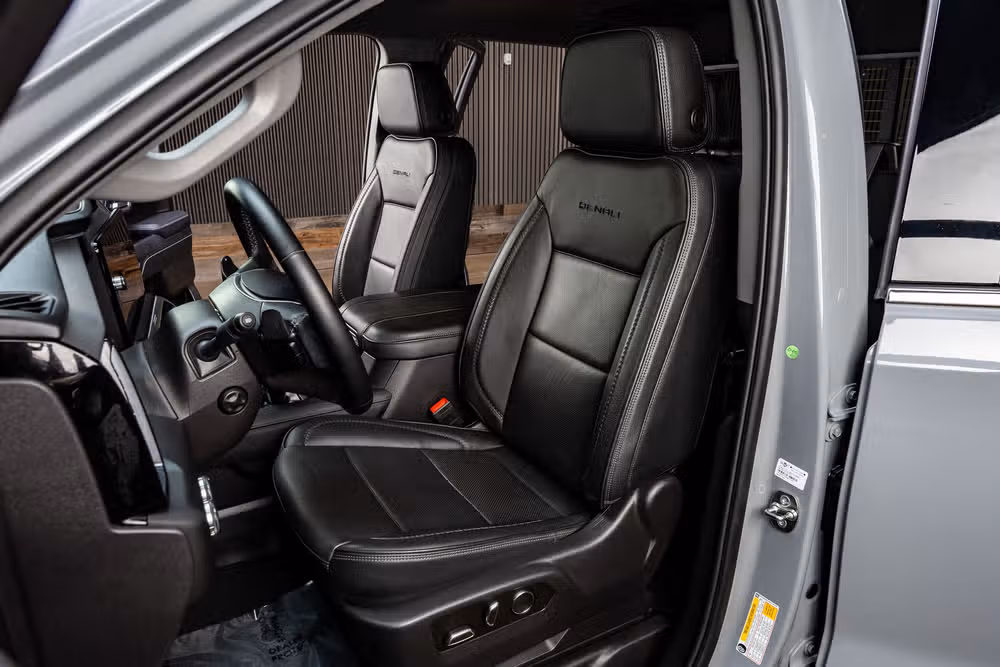 2025 GMC Sierra 1500 Denali Crew Cab Image 30