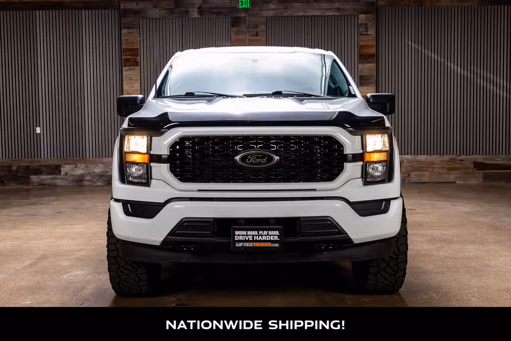 2023 Ford F-150 XL SuperCrew Image 4