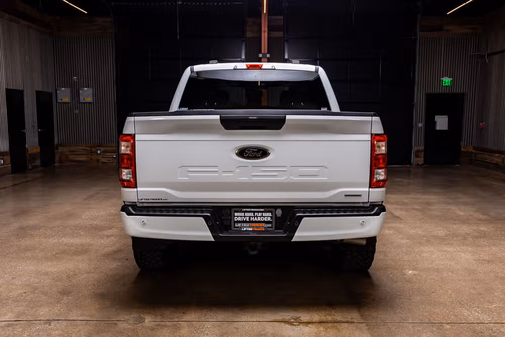 2023 Ford F-150 XL SuperCrew Image 8
