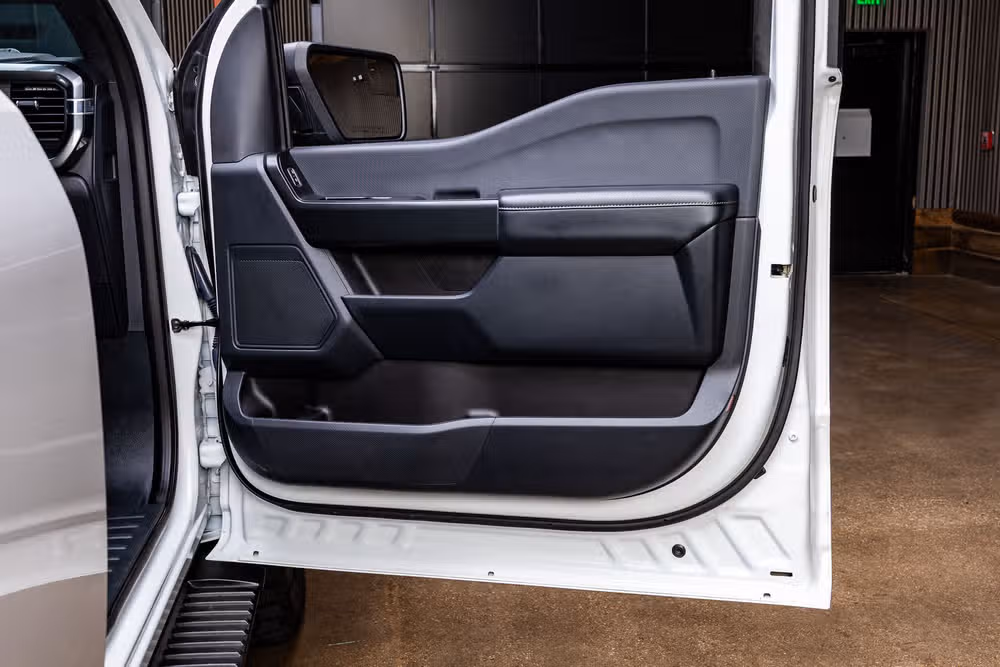 2023 Ford F-150 XL SuperCrew Image 36