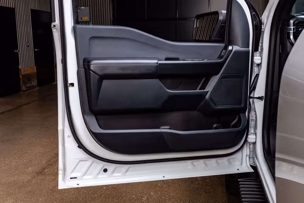 2023 Ford F-150 XL SuperCrew Image 35