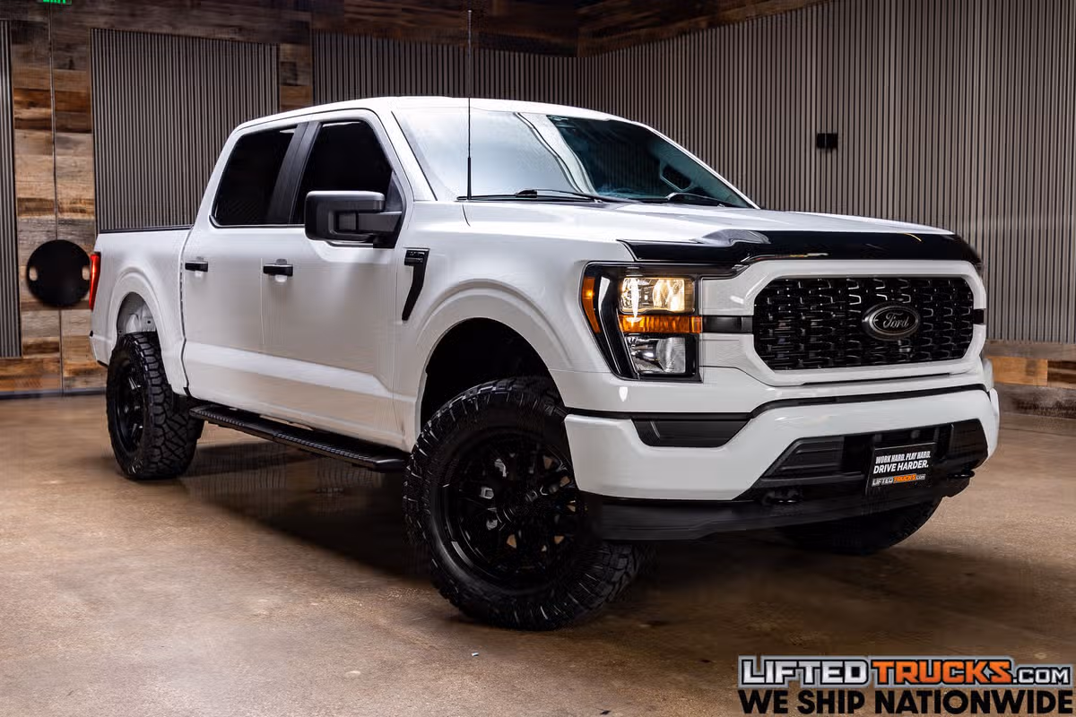 2023 Ford F-150 XL SuperCrew