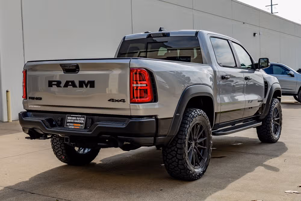 2026 Ram 1500 RHO Crew Cab Image 10