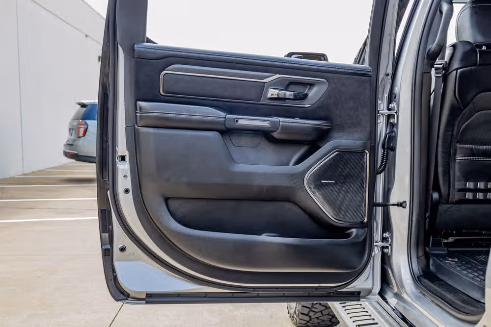 2026 Ram 1500 RHO Crew Cab Image 39
