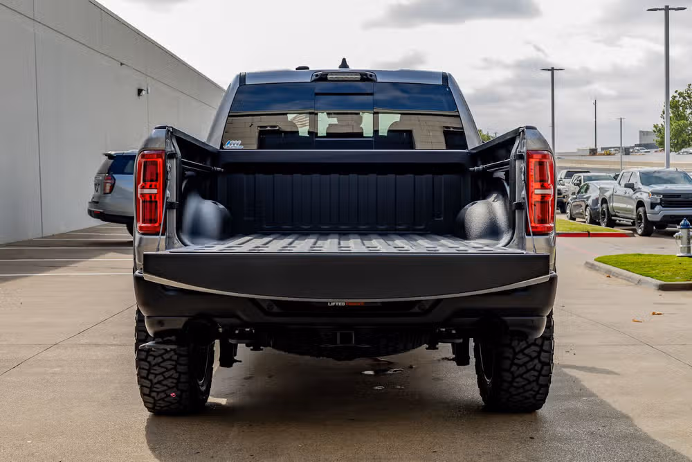 2026 Ram 1500 RHO Crew Cab Image 9