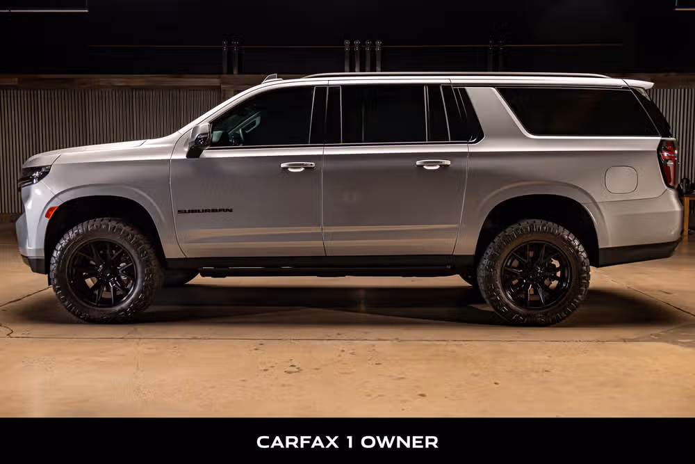 2024 Chevrolet Suburban RST Image 5