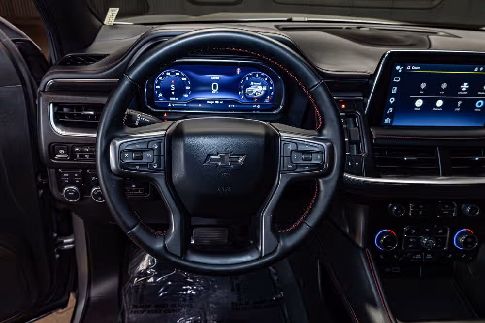 2024 Chevrolet Suburban RST Image 16