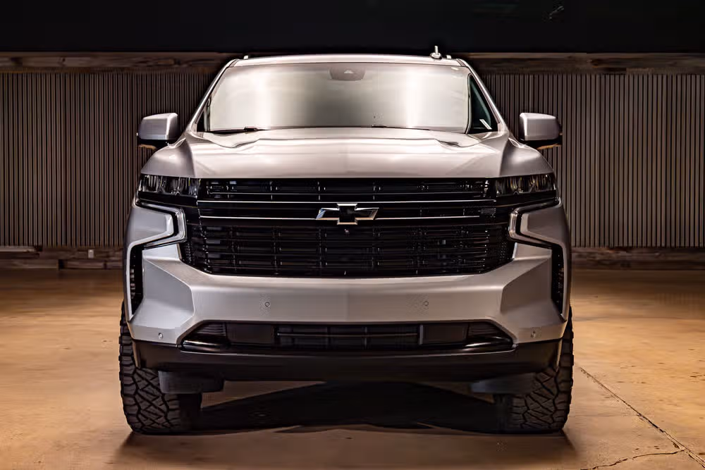2024 Chevrolet Suburban RST Image 2
