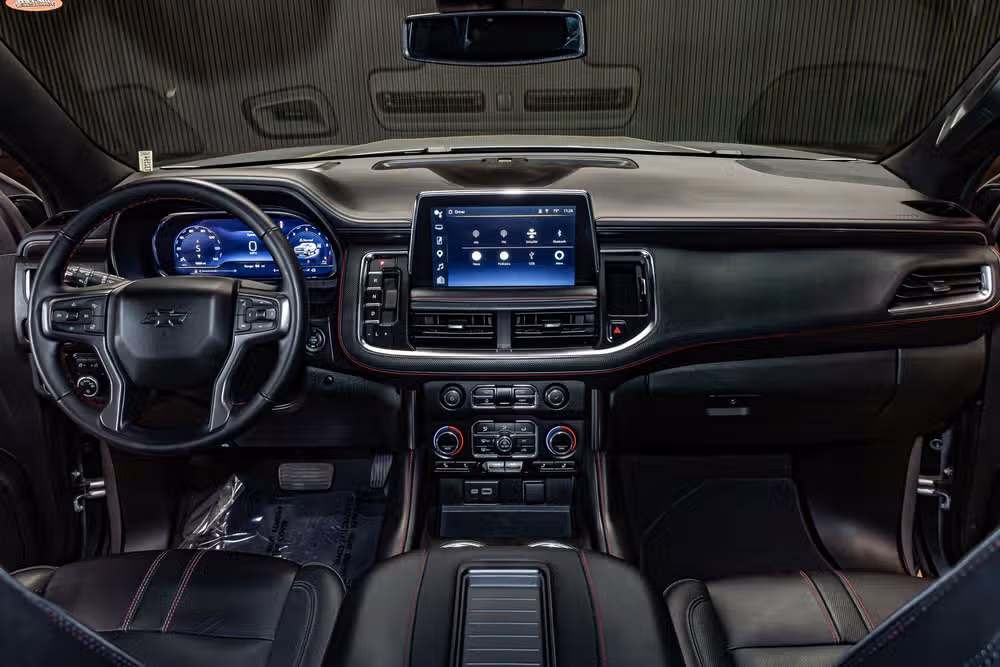 2024 Chevrolet Suburban RST Image 15