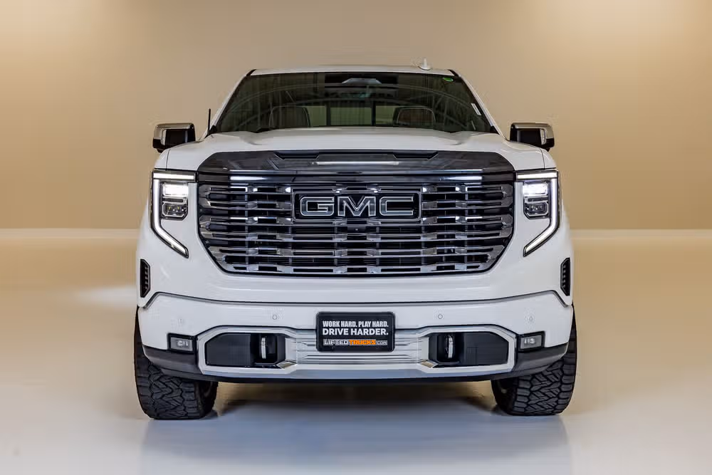 2024 GMC Sierra 1500 Denali Ultimate Crew Cab Image 2